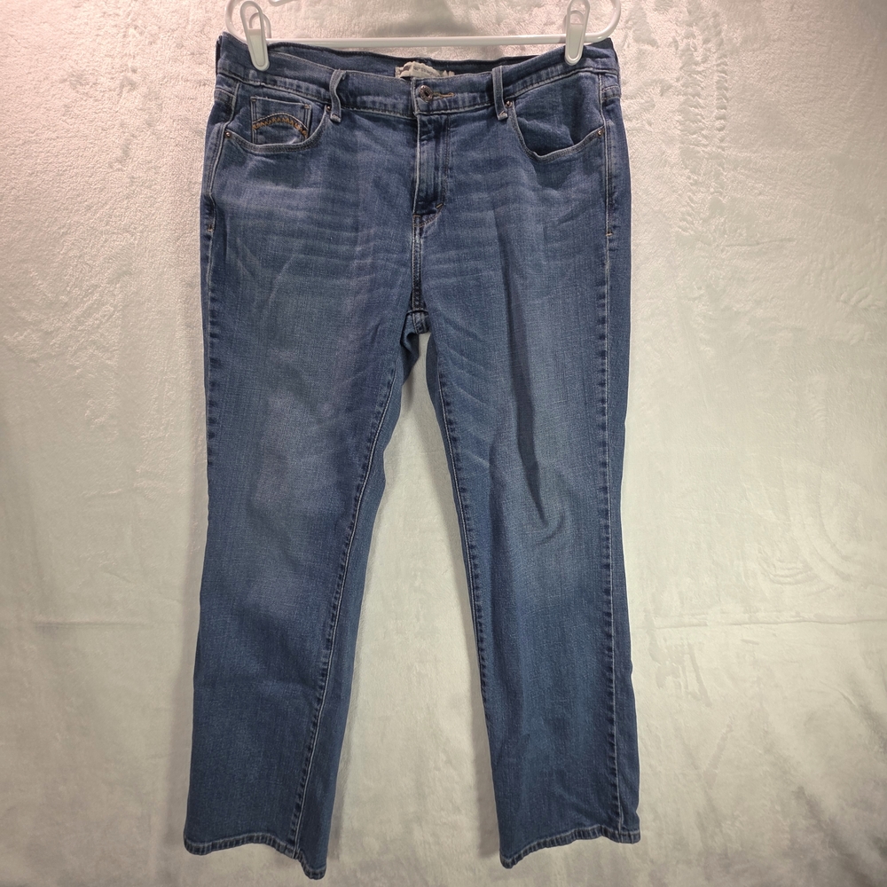 Levi's 505 Women's Straight Leg Jeans in Denim Blue
